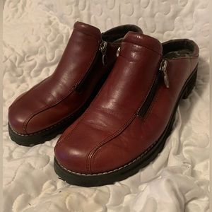 Ladies size 8 Harley Davison shoes